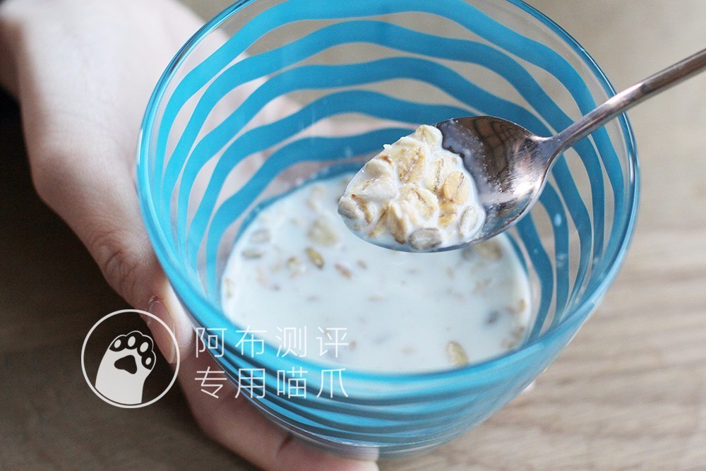 燕麦片每天吃多少才可以减肥呢,什么时候吃燕麦片减肥效果最好