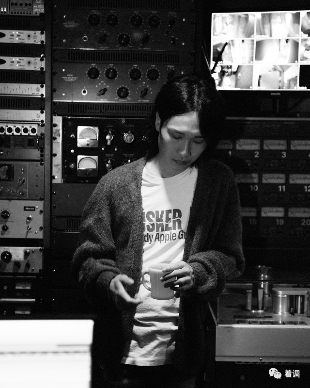 “李荣浩和薛之谦都红了，他什么时候红？”郭顶：就是要“非正确”的粗糙和原始｜着调专访