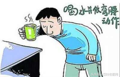 打嗝打不出胸口堵得慌选什么穴位,打嗝还伴有恶心按摩什么穴位合适