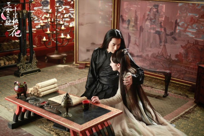 《三生三世十里桃花》墨渊醒了，却终究是睡得太早醒得太迟