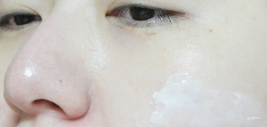 ahc第五代眼霜,安妮海瑟薇全球代言