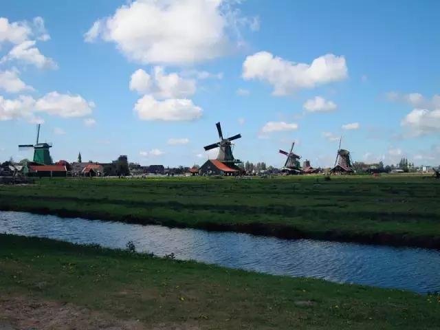 荷兰纪行—风车村与安妮之家（看看荷兰的“四宝”）