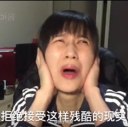 村子修路发现恐龙化石,老人挖出恐龙蛋化石