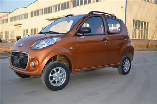 起步价3万的小车，内饰得烂成渣？可坐进去却不愿下车