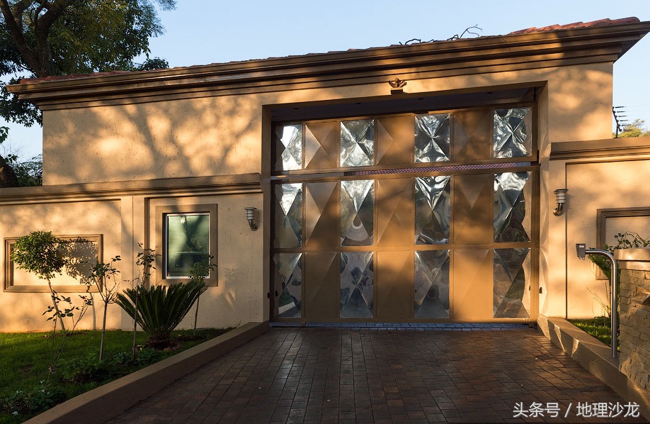 约翰内斯堡的贫民窟,全世界前十名的贫民窟