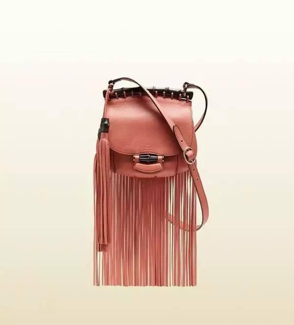 有没有比较时尚年轻化的品牌包包,时尚便宜包包