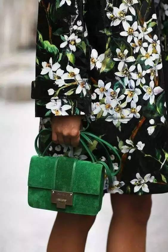 2019年国际流行色配饰,冬季配饰流行色