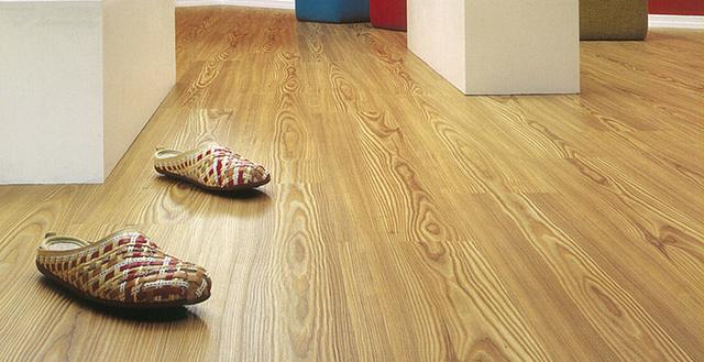 实木地板如何翻新及价格,实木地板翻新可以换颜色吗