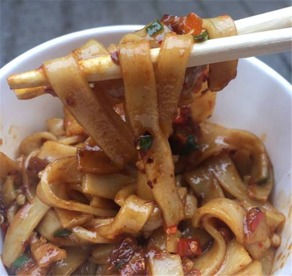 长沙这些永远在排队的外卖小窗口，秒杀了多少大牌餐厅！