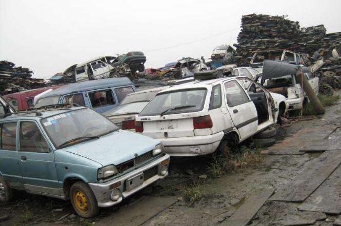 车报废违章是不是就自动消除了,汽车有违章未处理能继续上路开吗