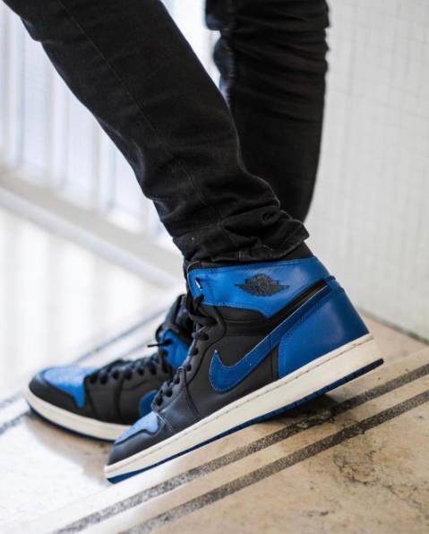 aj和白斑马哪个好,最值得入手的aj排行价格