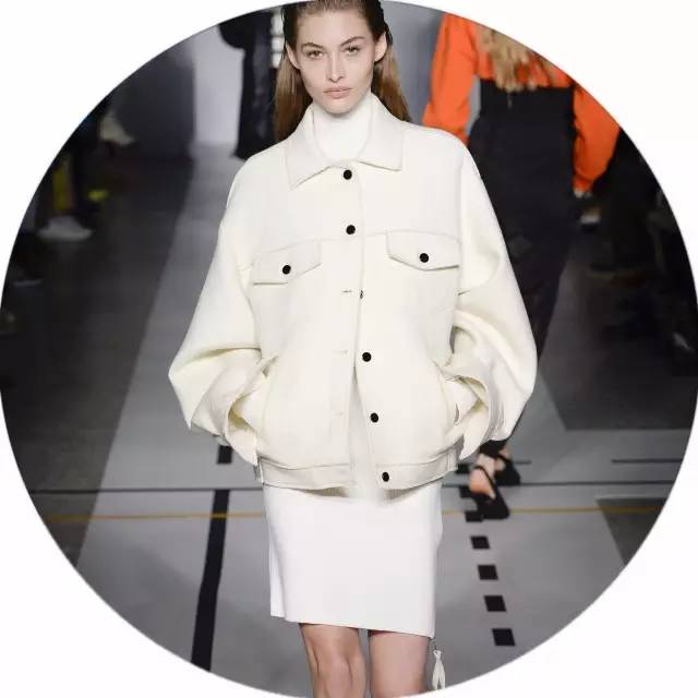 时装周怎么看秀新方式,怎么看懂时装秀