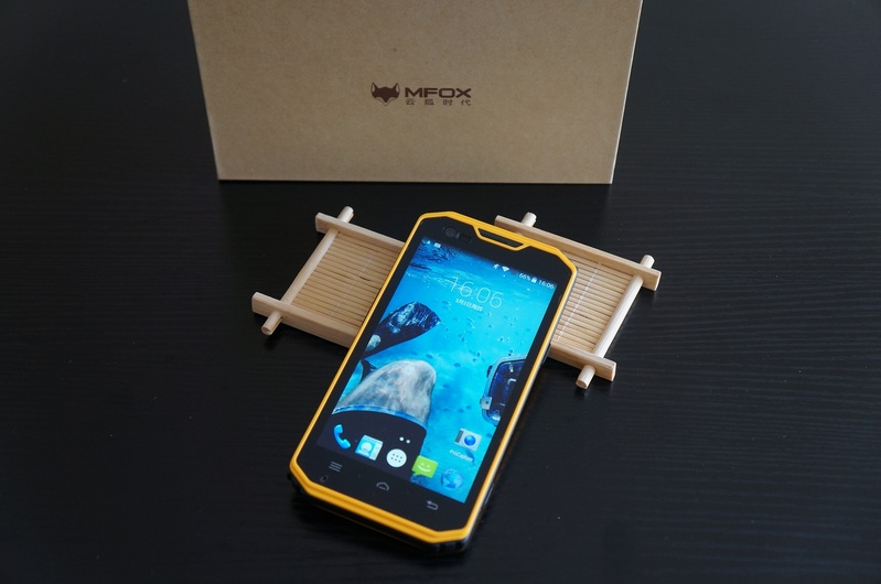 这货是雷神之锤?专业户外手机云狐大黄蜂(A7)体验