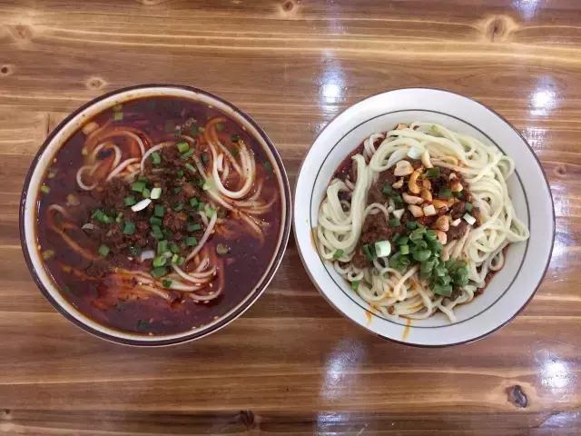 成都必吃的18碗面,成都最好吃的100碗面