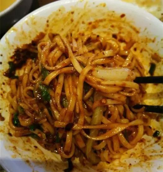 成都必吃的18碗面,成都最好吃的100碗面