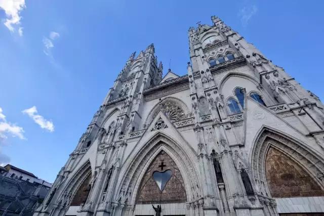 这才是旅行的样子,从亚洲至南美洲,他比我们多了点勇气和决心