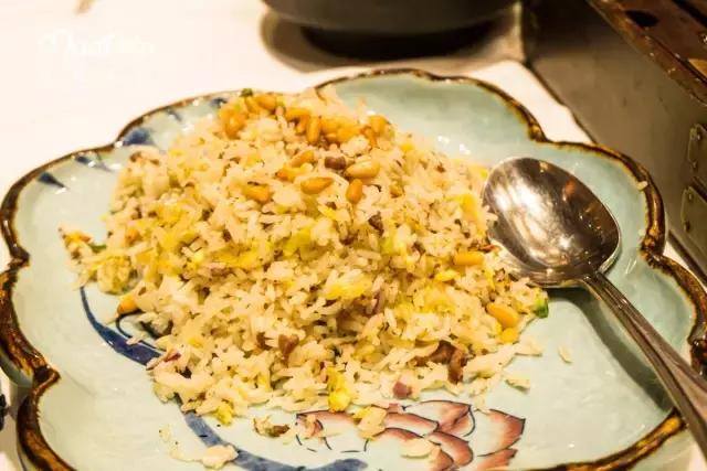 广州白天鹅宾馆住一晚多少钱,白天鹅住一晚