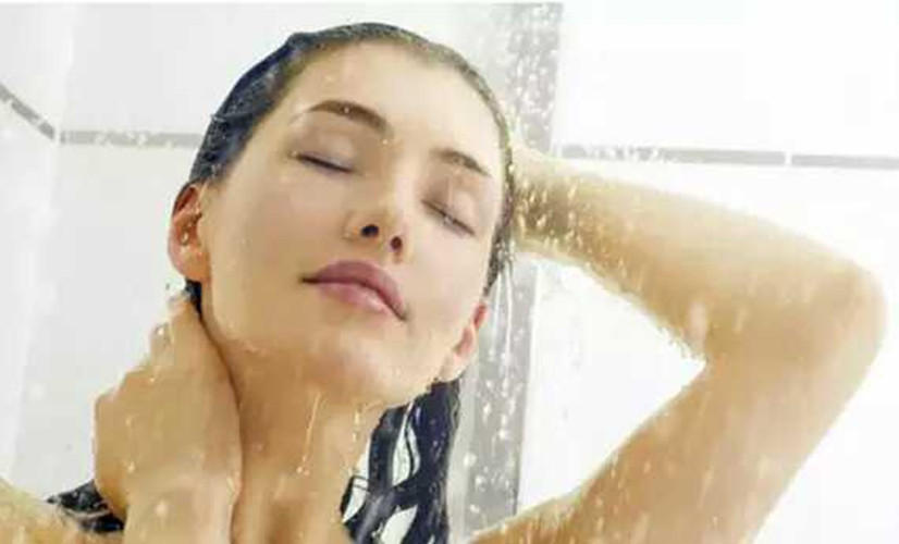 你为什么长痘出油,你还在为长痘痘而烦恼吗