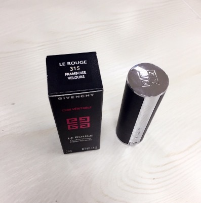 真假口红辨别迪奥888,怎么鉴别真口红和假口红