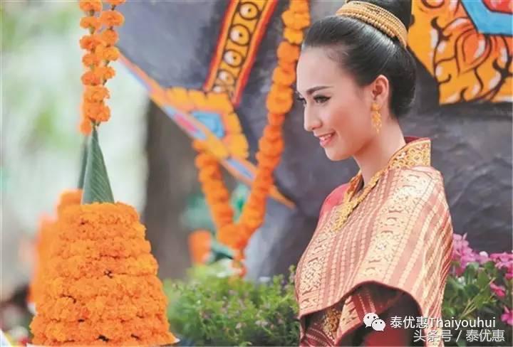 徐朗在泰国泼水节,泰国泼水节狂欢现场视频