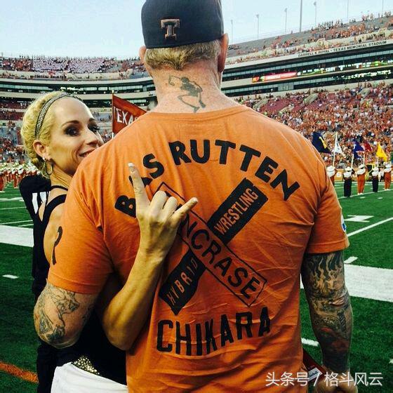 wwehhh夫妇vs隆达罗西,wwe2015年cm朋克