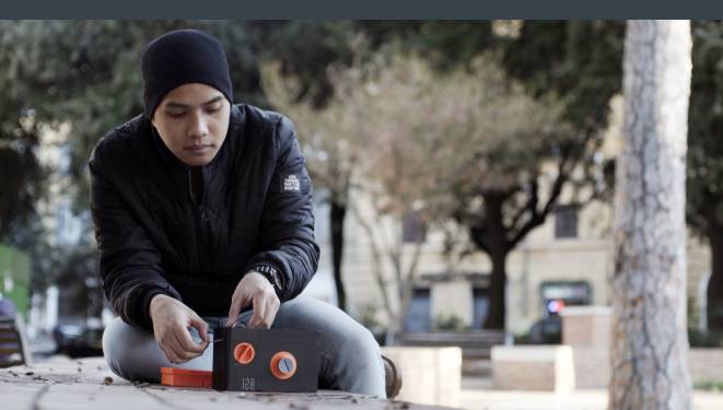 逃脱“暗箱操作”，一个小盒子就能教你怎么在阳光下冲洗胶卷