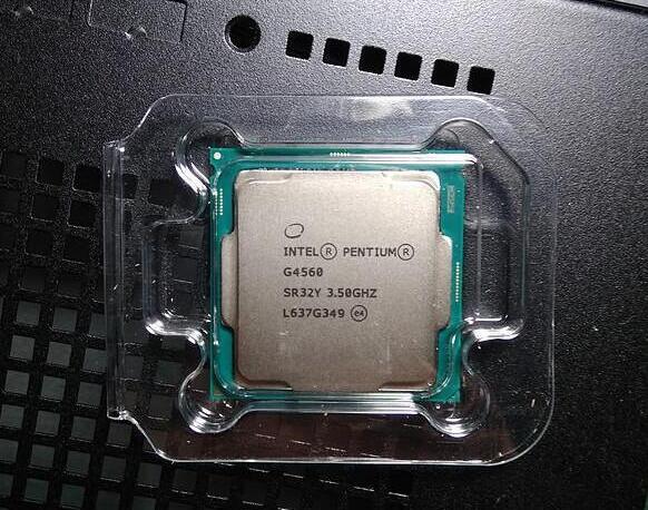 鍚屾牱閰嶇疆娓告垙鏈拰鍙板紡鏈哄摢涓ソ,鍚屾牱閰嶇疆鐢佃剳涓轰綍娓告垙鏈洿渚垮疁