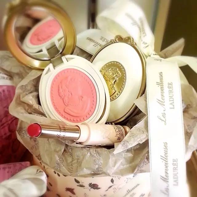 美女和野兽唇釉哪个好看,美女和野兽唇釉