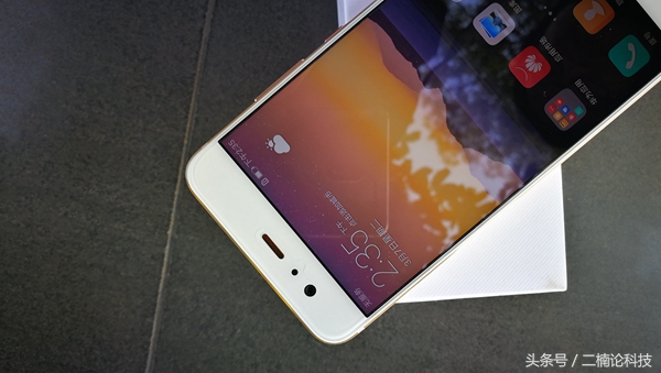 华为p10钻雕蓝后盖原厂,华为p10钻雕蓝陶瓷白哪个好