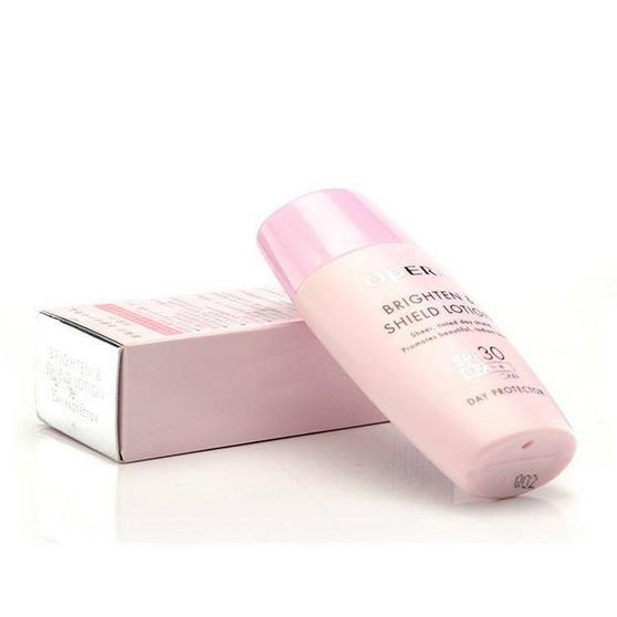 为什么护肤之前要用化妆水,护肤能不能直接使用化妆水