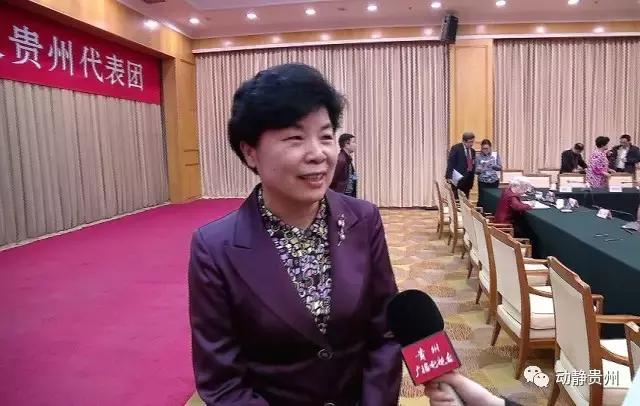 二孩想生不敢生，生了没人带，怎么破？卫计委负责人独家透露