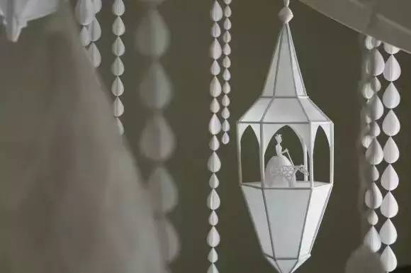 用废弃的石头做宝石,纸做的绿宝石变晶体