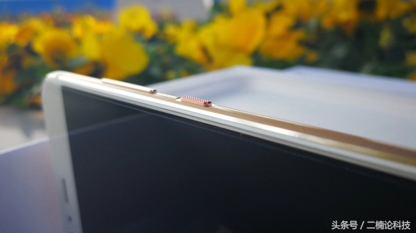 华为p10钻雕蓝后盖原厂,华为p10钻雕蓝陶瓷白哪个好