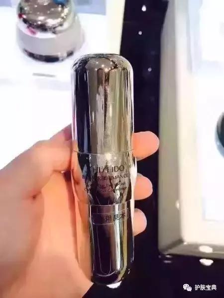 熬最深的夜敷最贵眼霜,用最好的眼霜熬最深的夜下一句