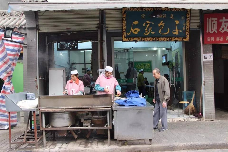 西安人眼中的回民街,西安回民街真的值得一去吗