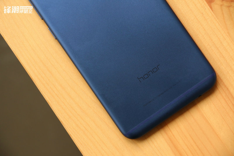 荣耀v9和一加3t哪个性能好,荣耀v9和一加3t哪个好玩