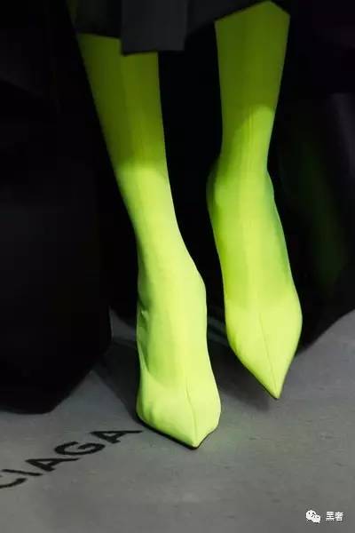 valentino2021秋冬时尚系列,valentino秋冬系列