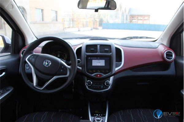 EC180/eQ1/奔奔EV/iEV6E5万元电动汽车选谁