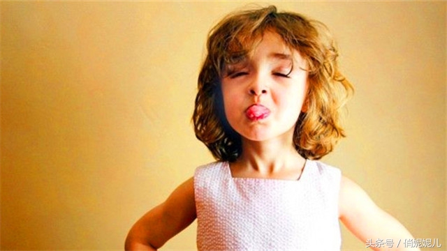 孩子外面总是打人推人咬人怎么办,一岁孩子打人咬人的正确引导