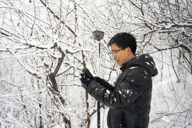 他们用双脚记录坐标｜与测绘员一同感受风雪