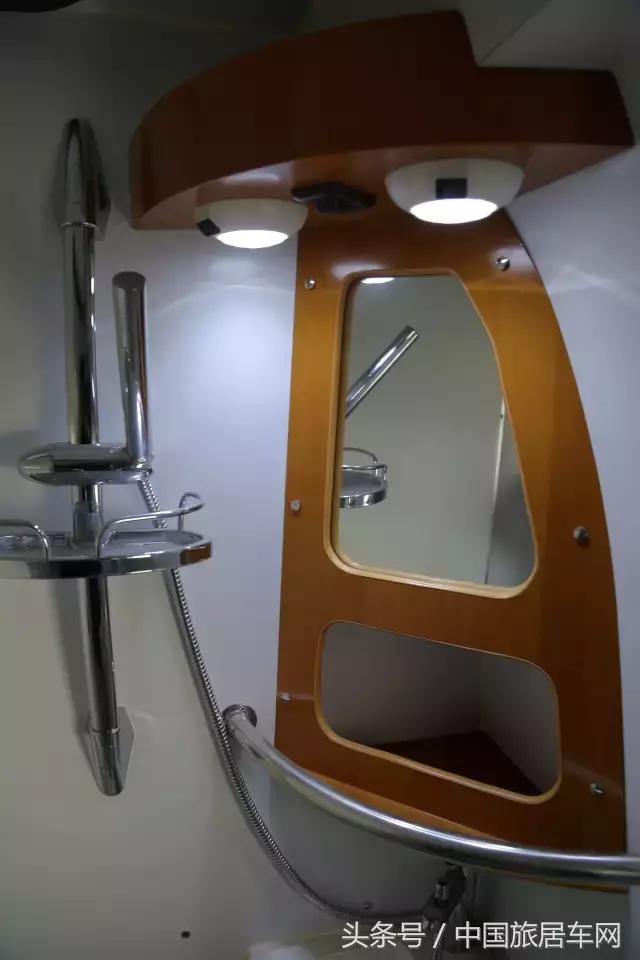 只需二十多万即可拥有的轻卡房车,国内公认最好的轻卡房车推荐