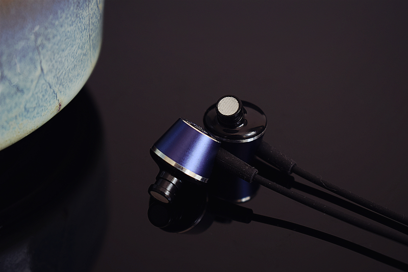 小巧精致的大众情人——UiiSiiHi-820耳机体验评