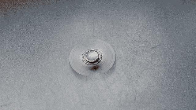 有多种玩法的高科技指尖陀螺,世界级指尖陀螺