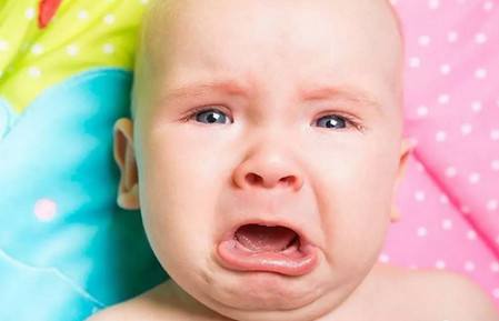 宝宝一急眉毛处就红怎么回事,宝宝眉毛发红是怎么回事