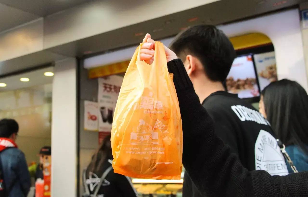 南京正新鸡排最火爆,暴走两万步吃个椰子鸡