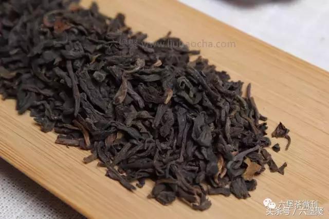 三鹤六堡茶槟榔香评测,三鹤六堡茶槟榔香砖2022品鉴评测