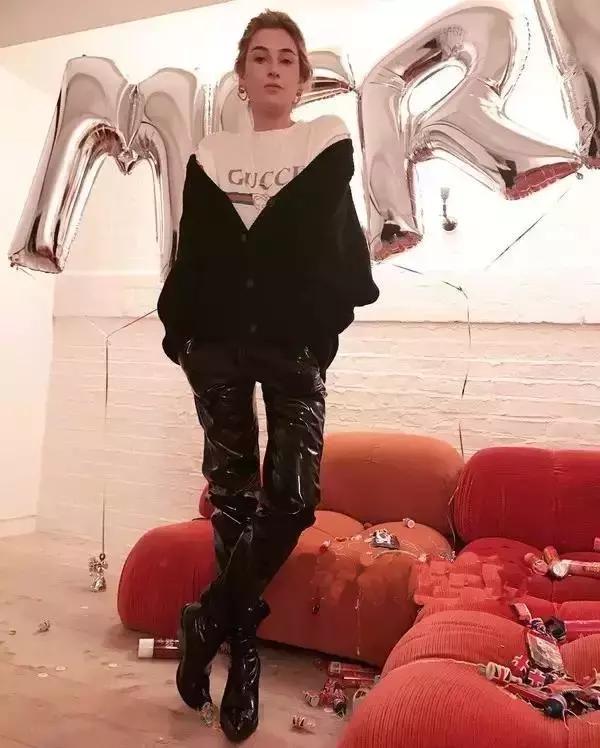 今年流行的爆款t恤,2013女t恤白字母