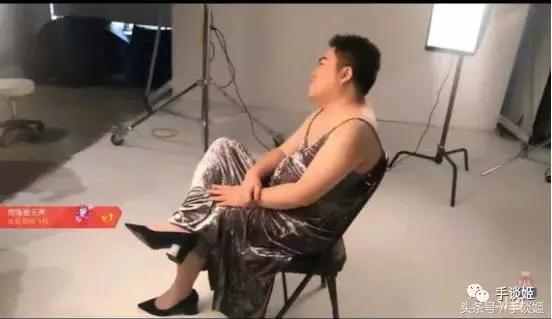 电竞人物志1分钟了解毒奶黄旭东,电竞毒奶黄旭东网易发布会