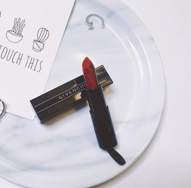 纪梵希禁忌之吻n25哪个季节,纪梵希大理石试色