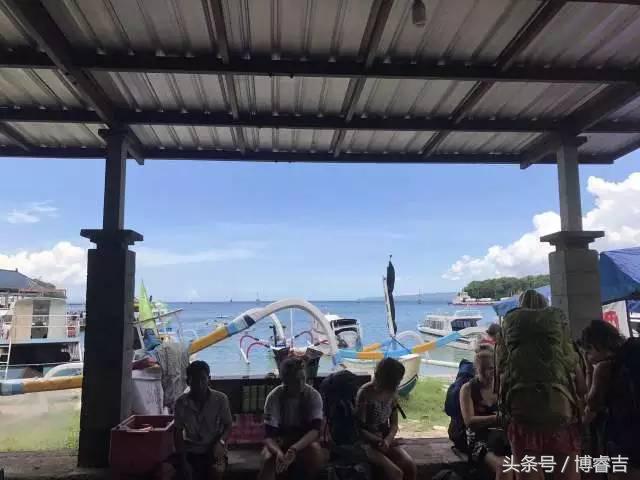 体验过你从未体验过的情感,体验你没体验过的人生